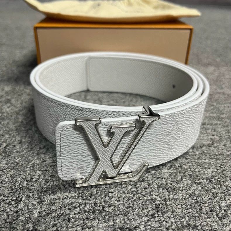 Louis Vuitton Louis Vuitton White Canvas Belt with Logo Size ONE SIZE - 2 Thumbnail