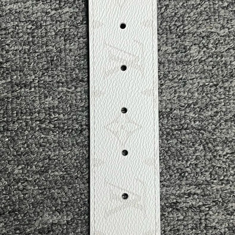 Louis Vuitton Louis Vuitton White Canvas Belt with Logo Size ONE SIZE - 5 Thumbnail