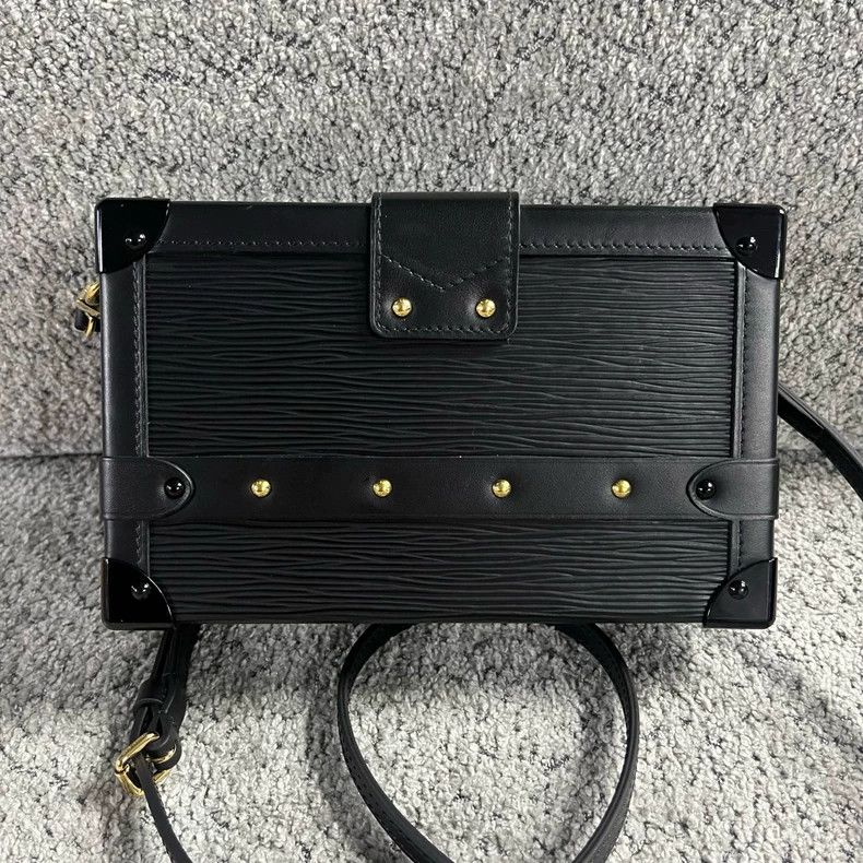 Louis Vuitton Louis Vuitton Black Gold Buckle Box Bag Size ONE SIZE - 3 Thumbnail