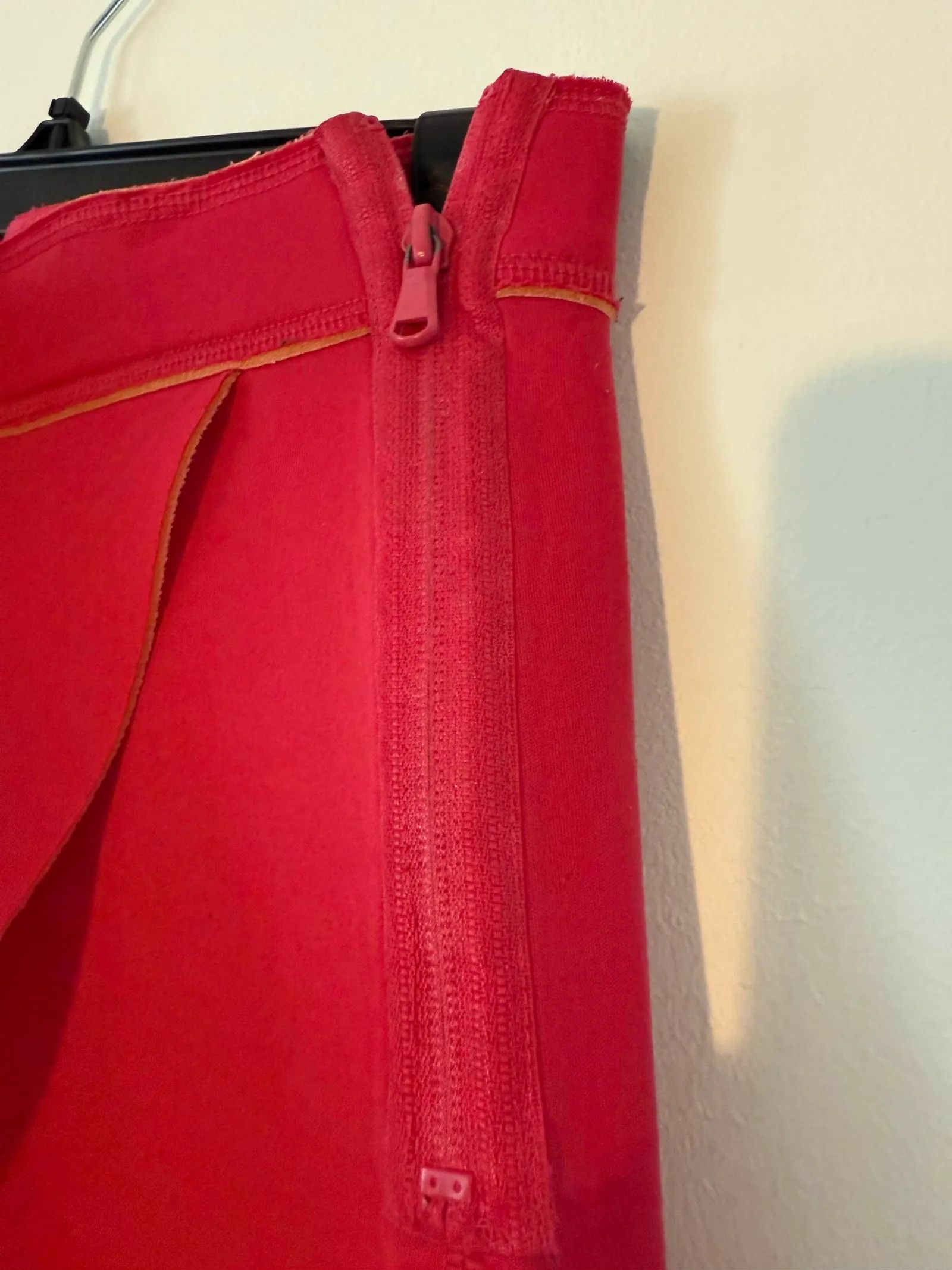 Moschino Moschino Skirt Size 26" / US 2 / IT 38 - 5 Thumbnail