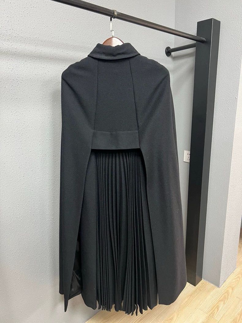 Valentino Valentino Black Wool Double Layer Cape Coat Size L / US 10 / IT 46 - 2 Thumbnail