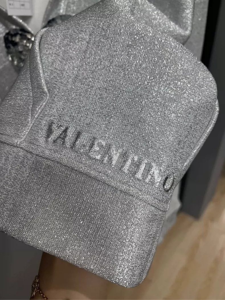 Valentino Valentino Silver Glitter Bow Sequin Hoodie Size XS / US 0-2 / IT 36-38 - 4 Thumbnail