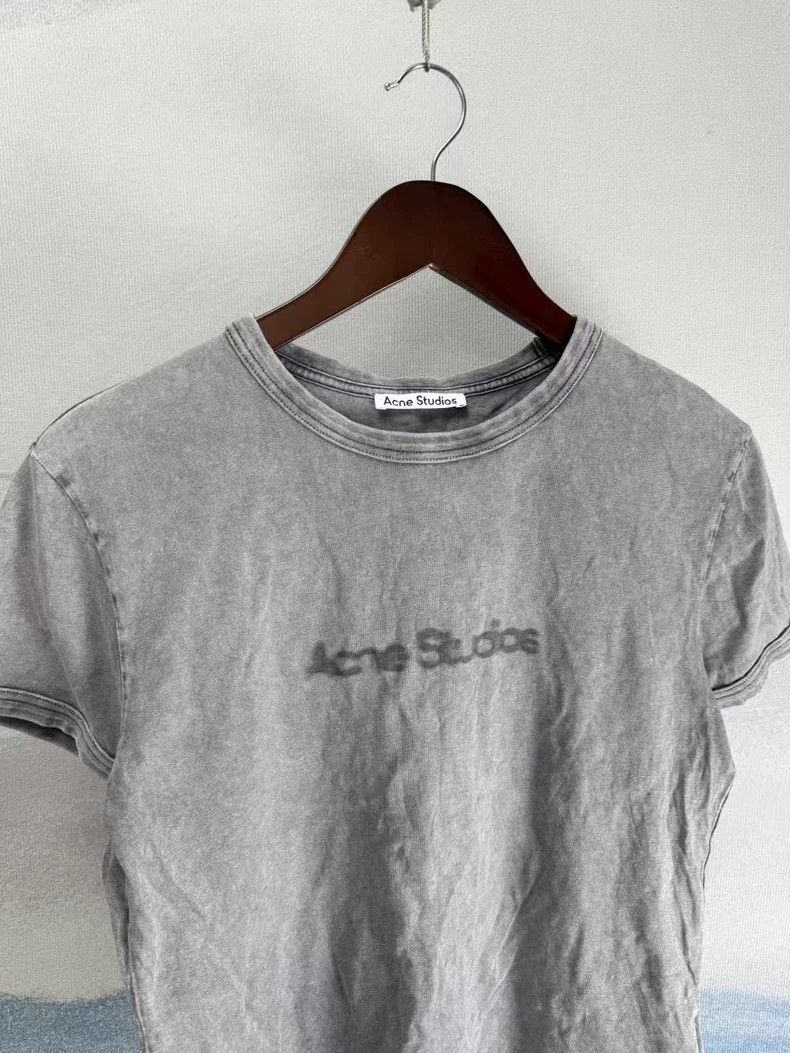 Acne Studios Acne Studios Grey Letter Short Sleeve T-Shirt Size L / US 10 / IT 46 - 2 Thumbnail