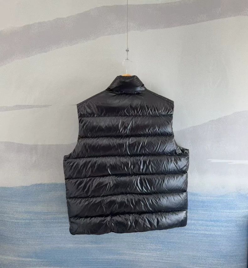 Moncler Moncler Tibb Black Logo Down Vest Size L / US 10 / IT 46 - 2 Thumbnail