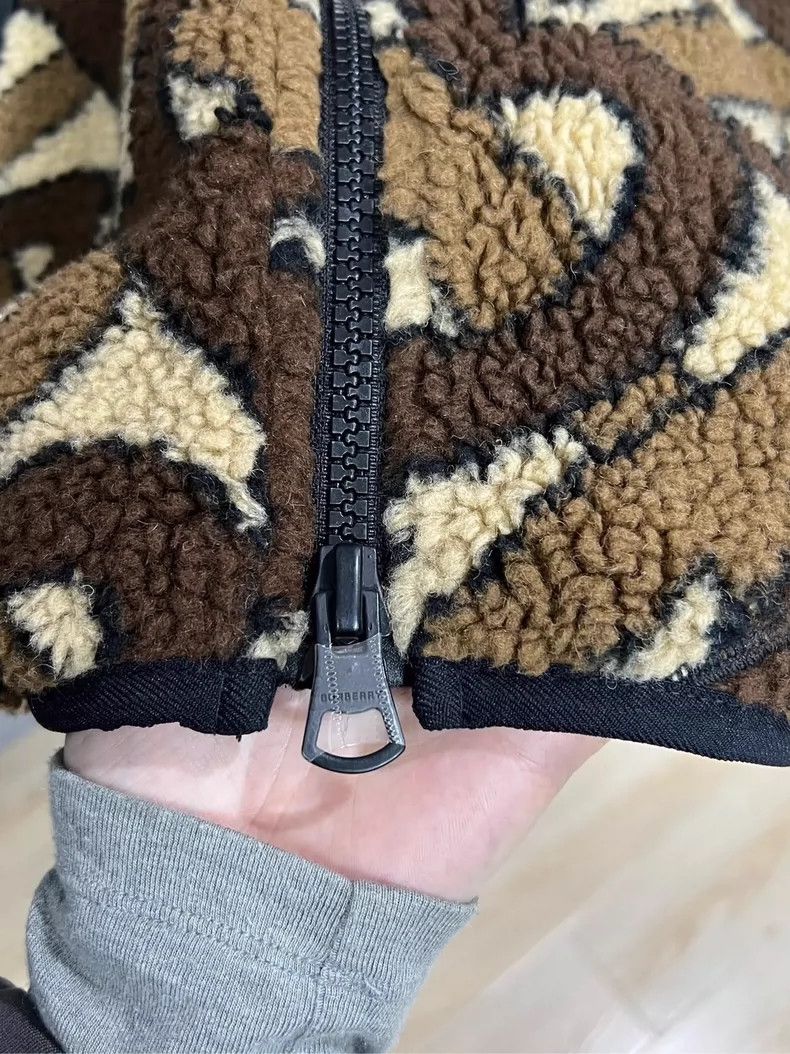 Burberry Burberry Teddy Jacket with Allover Print Size XL / US 12-14 / IT 48-50 - 5 Thumbnail