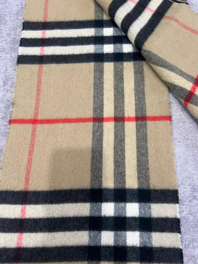 Burberry Burberry Double-Sided Cashmere Scarf Size ONE SIZE - 3 Thumbnail