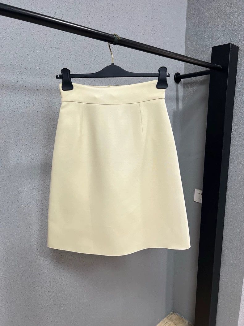 Gucci Gucci Cream Color Belted Skirt Size 38" / US 16 / IT 52 - 2 Thumbnail