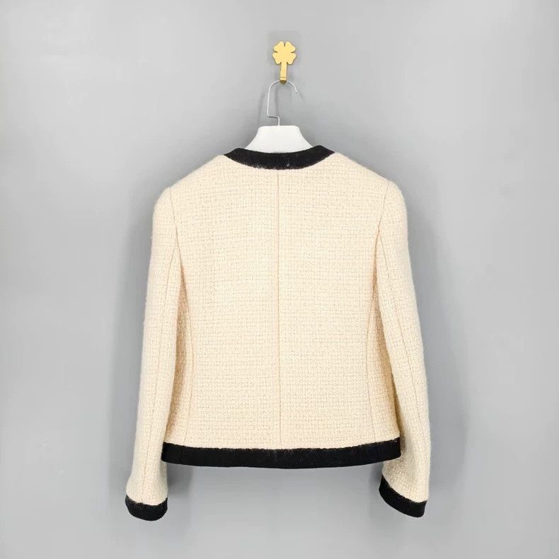 Saint Laurent Paris Saint Laurent Ivory Tweed Jacket with Tags Size M / US 6-8 / IT 42-44 - 2 Thumbnail