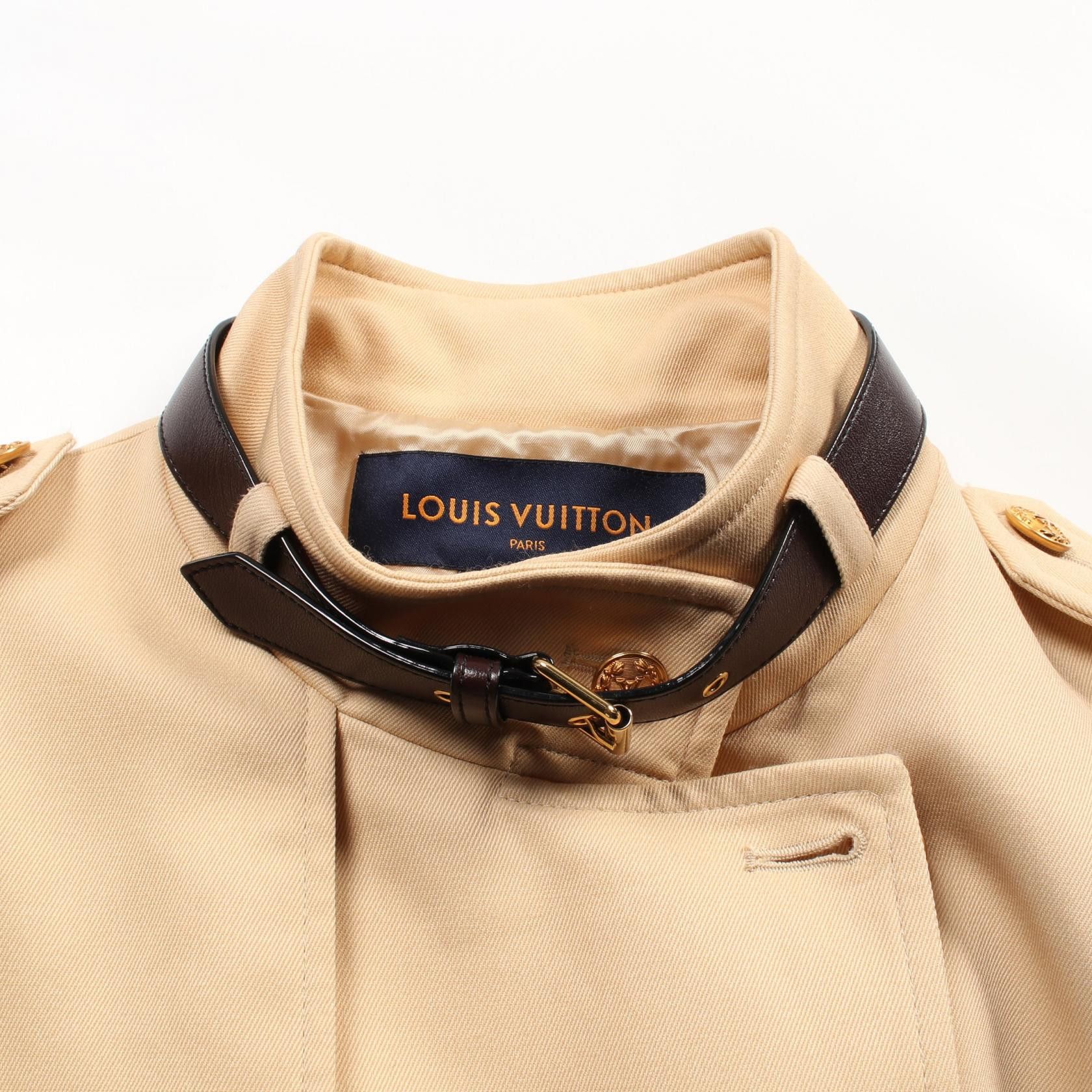 Louis Vuitton Louis Vuitton Louis Vuitton Belt Collar LV Button Wool Viscose Coat Others Outerwear RW231W US8 FOCX27 Size ONE SIZE - 9 Thumbnail