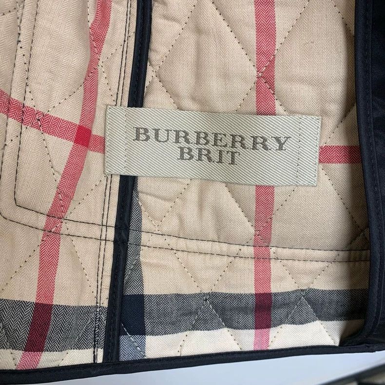 Burberry Burberry Quilted Jacket with Check Lining Size M / US 6-8 / IT 42-44 - 6 Thumbnail