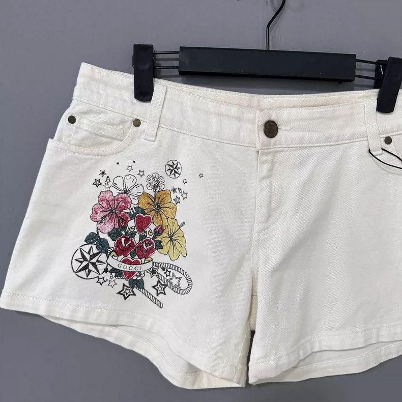 Gucci Gucci Floral Print Shorts for Women Size 42" / US 20 - 2 Thumbnail