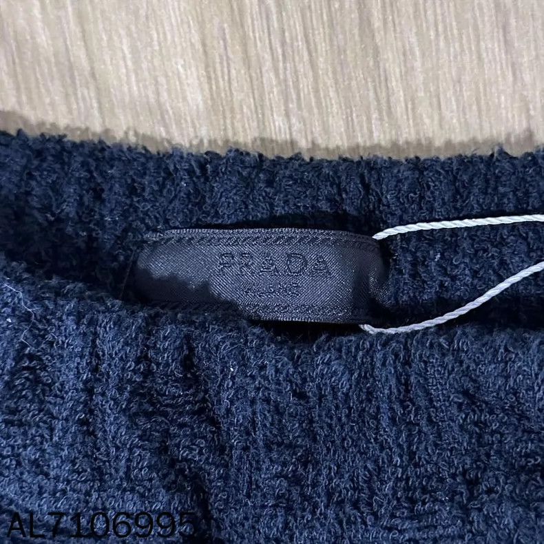 Prada Prada Triangle Logo Towel Shorts Size 23" - 6 Thumbnail