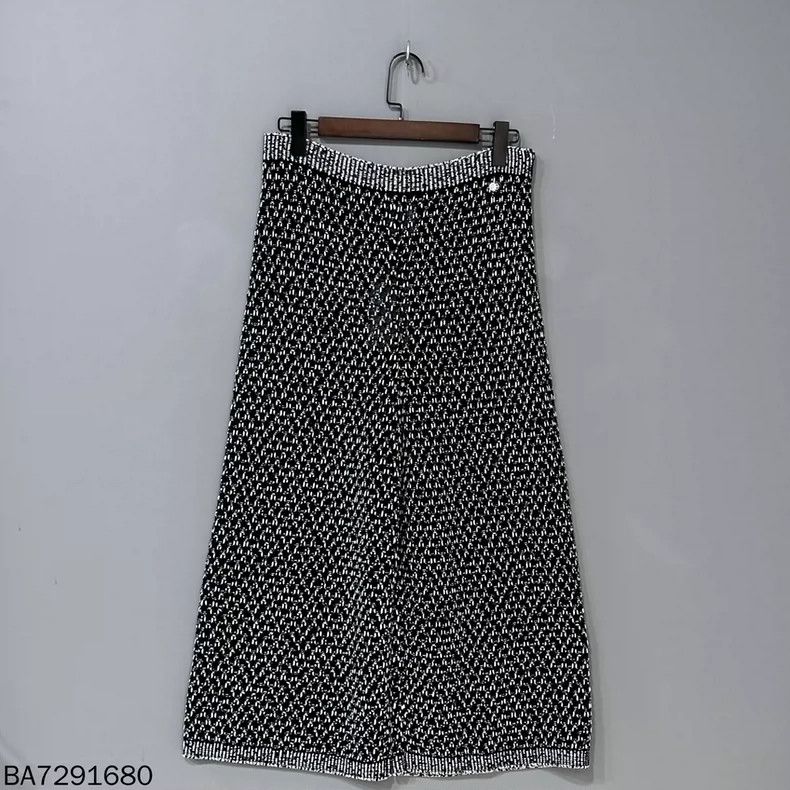 Chanel Chanel Black Wide-Leg Trousers Size 40" / US 18 - 2 Thumbnail
