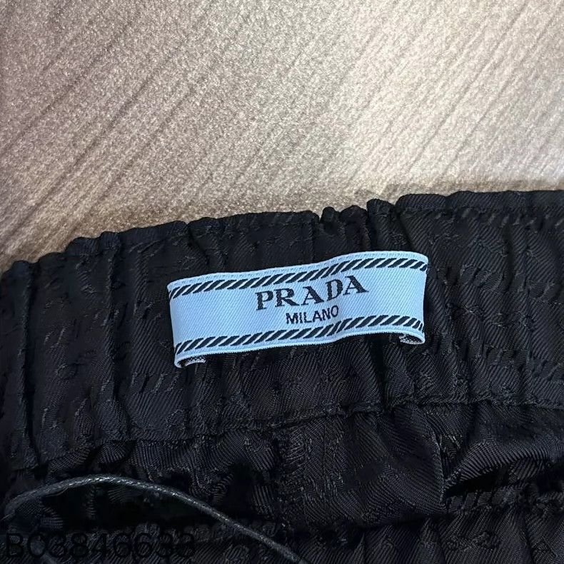 Prada Prada Logo Print Nylon Shorts Size 38" / US 16 / IT 52 - 5 Thumbnail