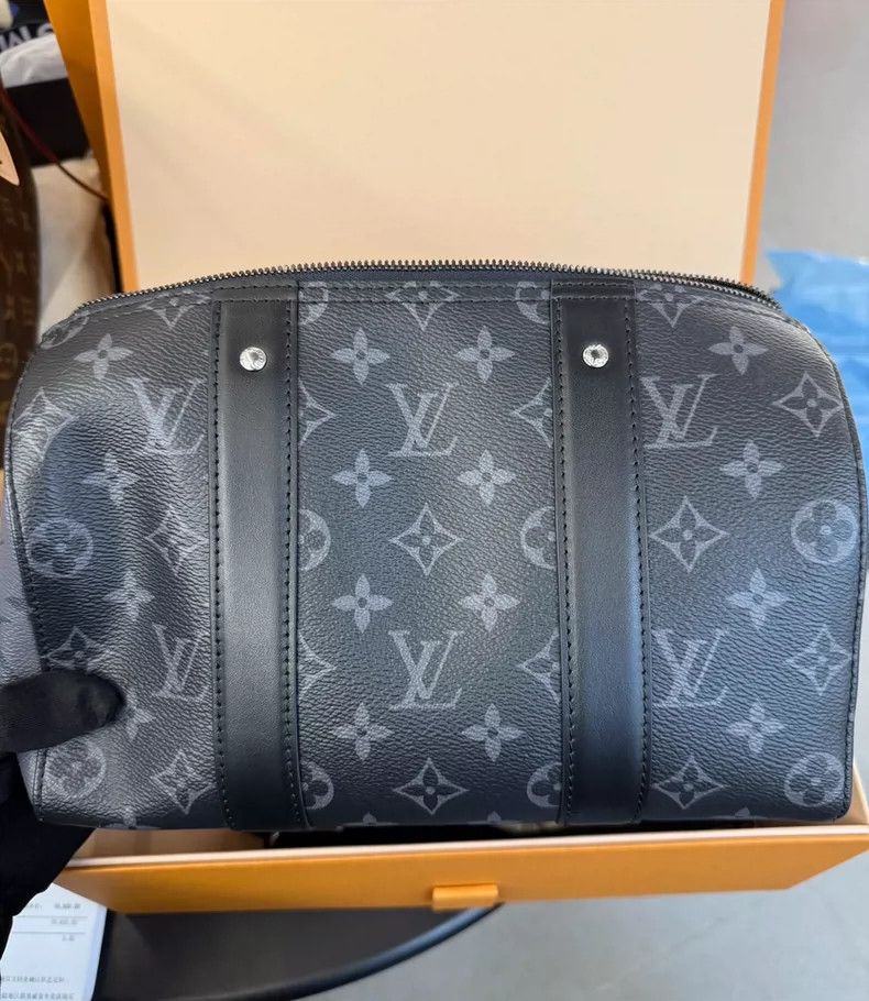 Louis Vuitton City Keepall Monogram Black Crossbody Bag Size ONE SIZE - 6 Thumbnail