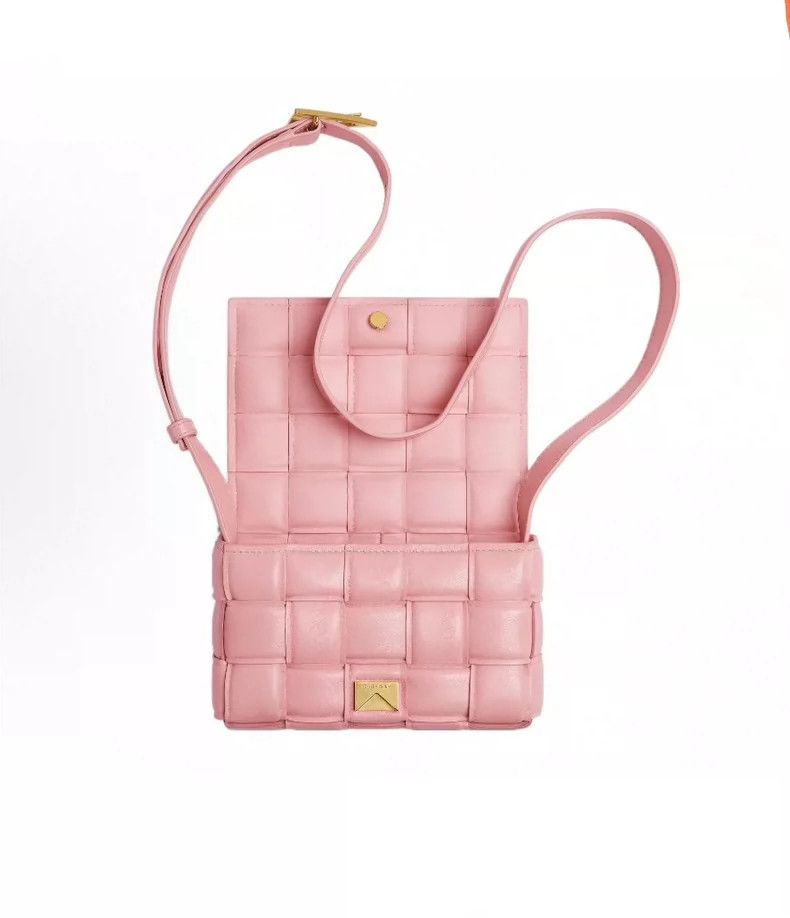Bottega Veneta New BV Pillow Bag in Sakura Pink Size ONE SIZE - 3 Thumbnail