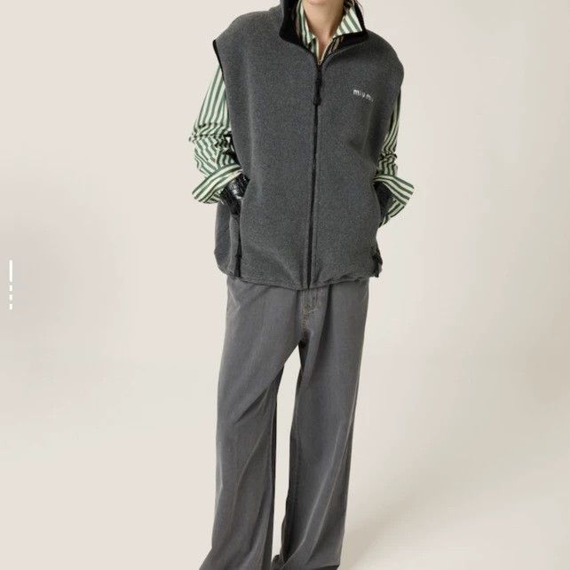 Miu Miu MiuMiu Logo Fleece Vest Size M Size US M / EU 48-50 / 2 - 7 Thumbnail
