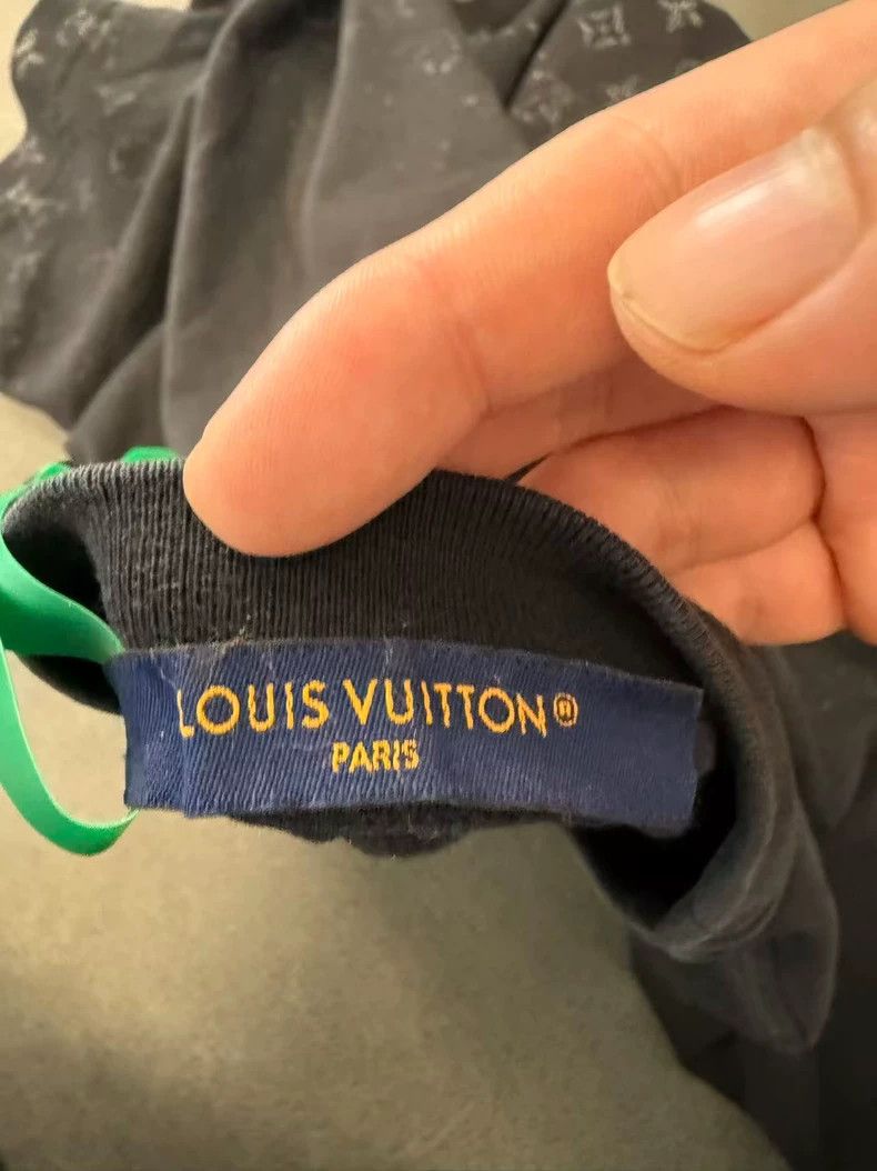 Louis Vuitton Louis Vuitton Gradient Logo Short Sleeve Shirt Size US L / EU 52-54 / 3 - 3 Thumbnail