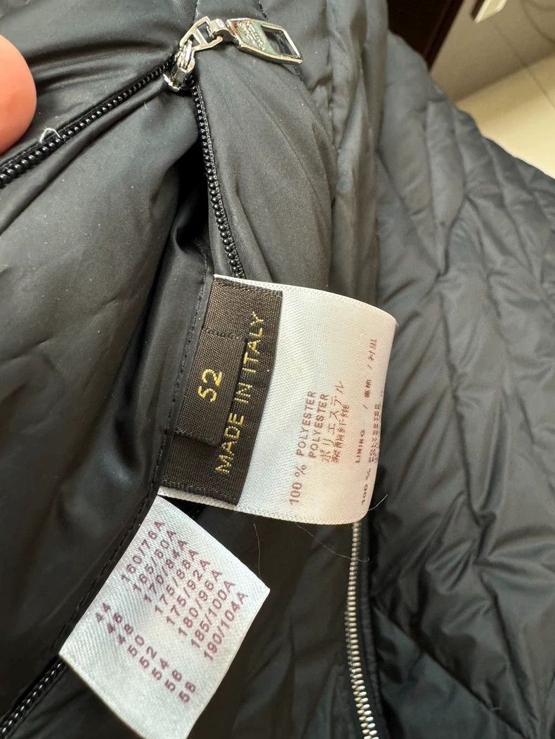 Louis Vuitton Louis Vuitton Lightweight Down Jacket for Men Size US M / EU 48-50 / 2 - 6 Thumbnail