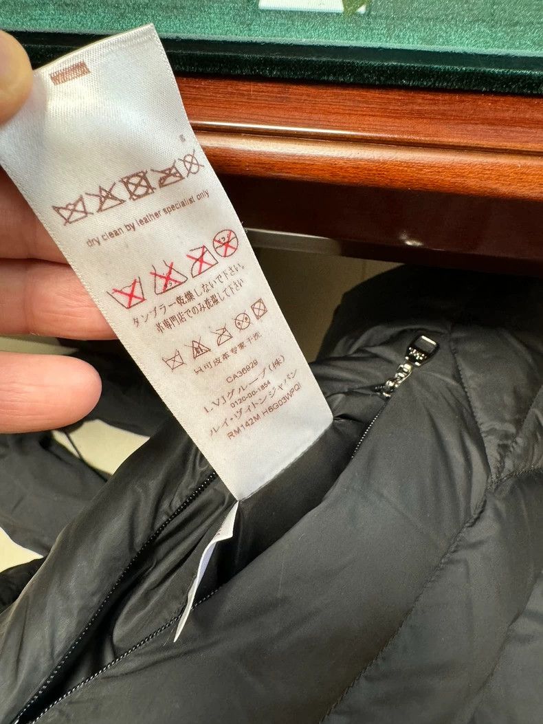 Louis Vuitton Louis Vuitton Lightweight Down Jacket for Men Size US M / EU 48-50 / 2 - 7 Thumbnail