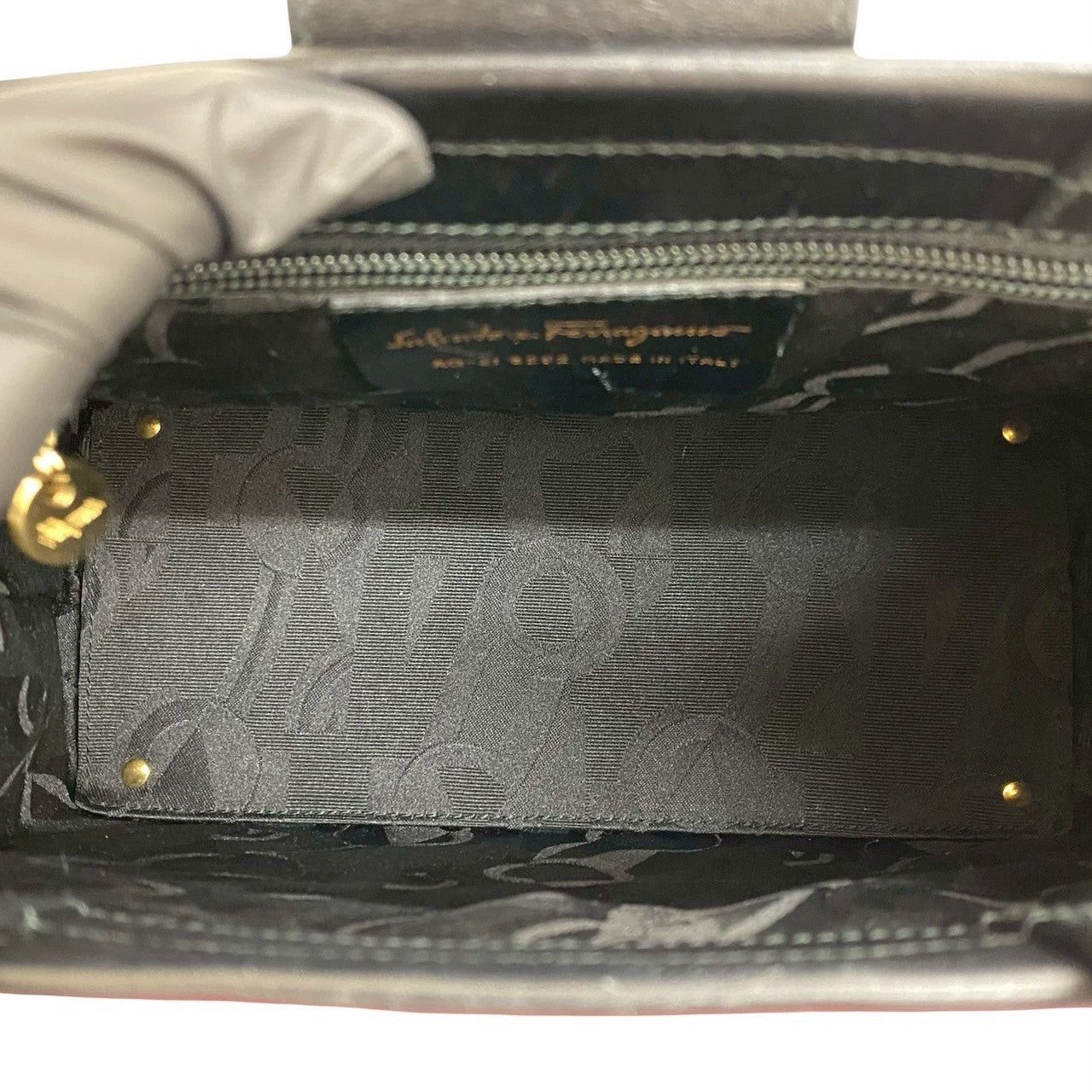 Salvatore Ferragamo Salvatore Ferragamo Shoulder Bag Black Leather Size ONE SIZE - 9 Thumbnail