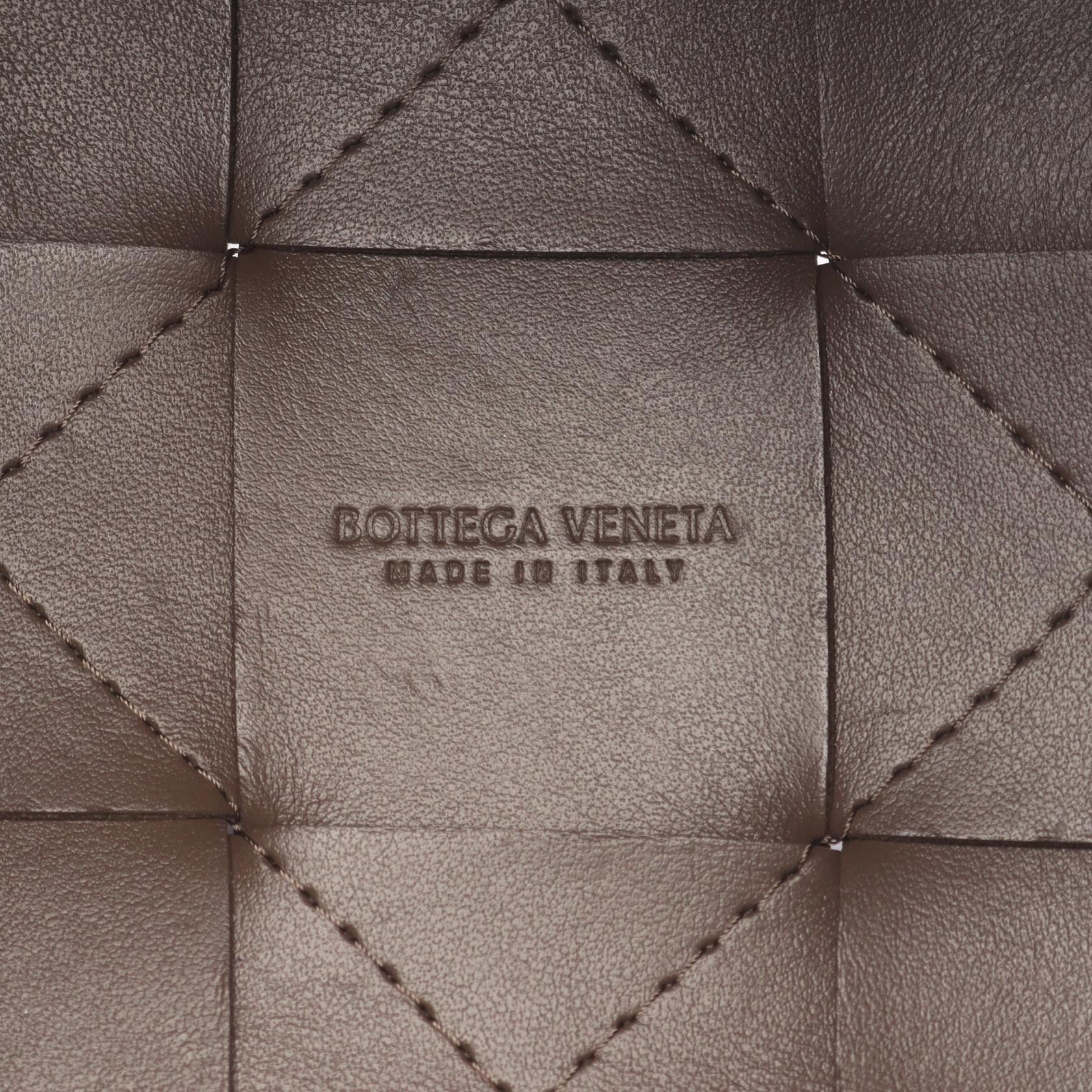 Bottega Veneta Bottega Veneta Small Cassette Bucket Shoulder Bag Leather Brown Size ONE SIZE - 4 Thumbnail
