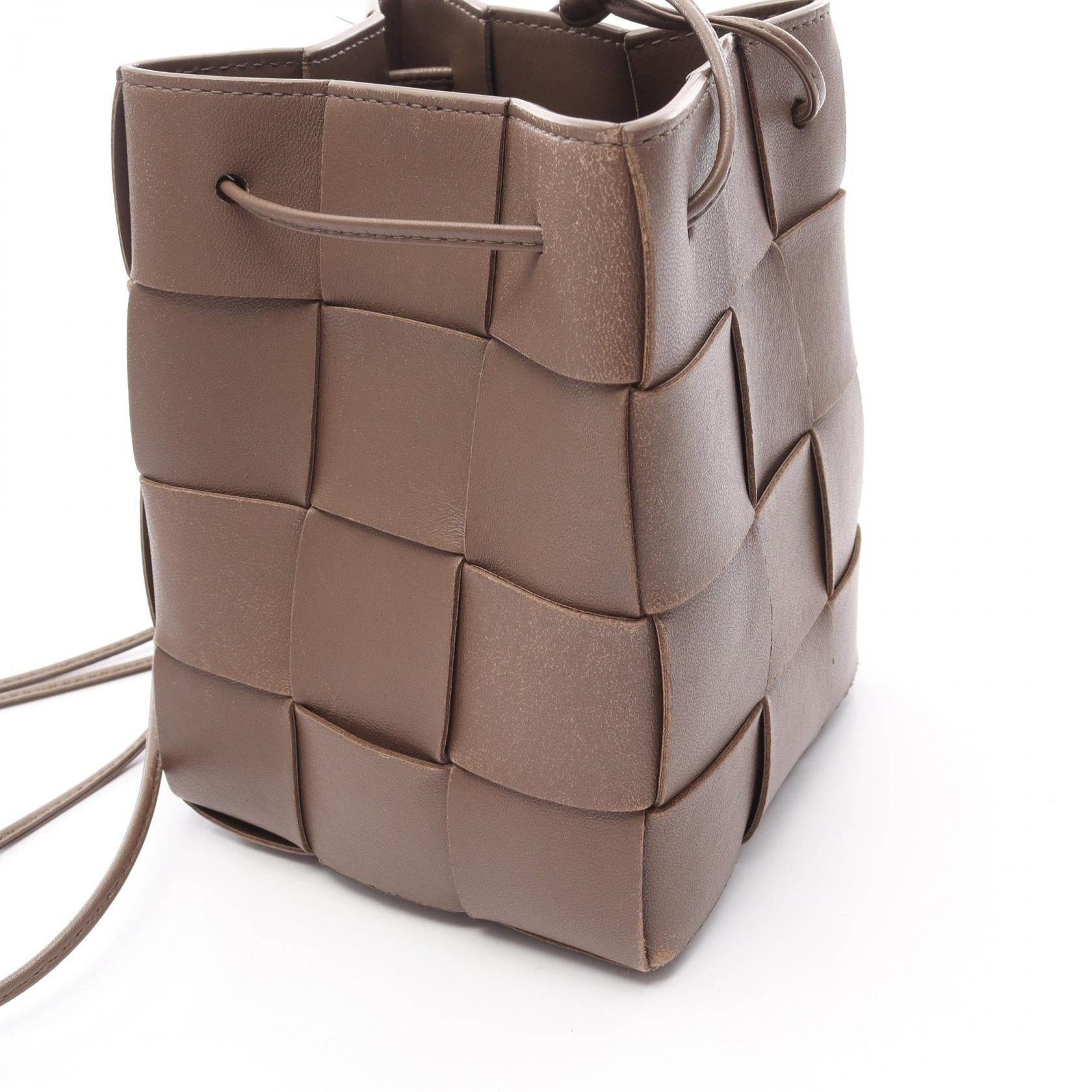 Bottega Veneta Bottega Veneta Small Cassette Bucket Shoulder Bag Leather Brown Size ONE SIZE - 8 Thumbnail