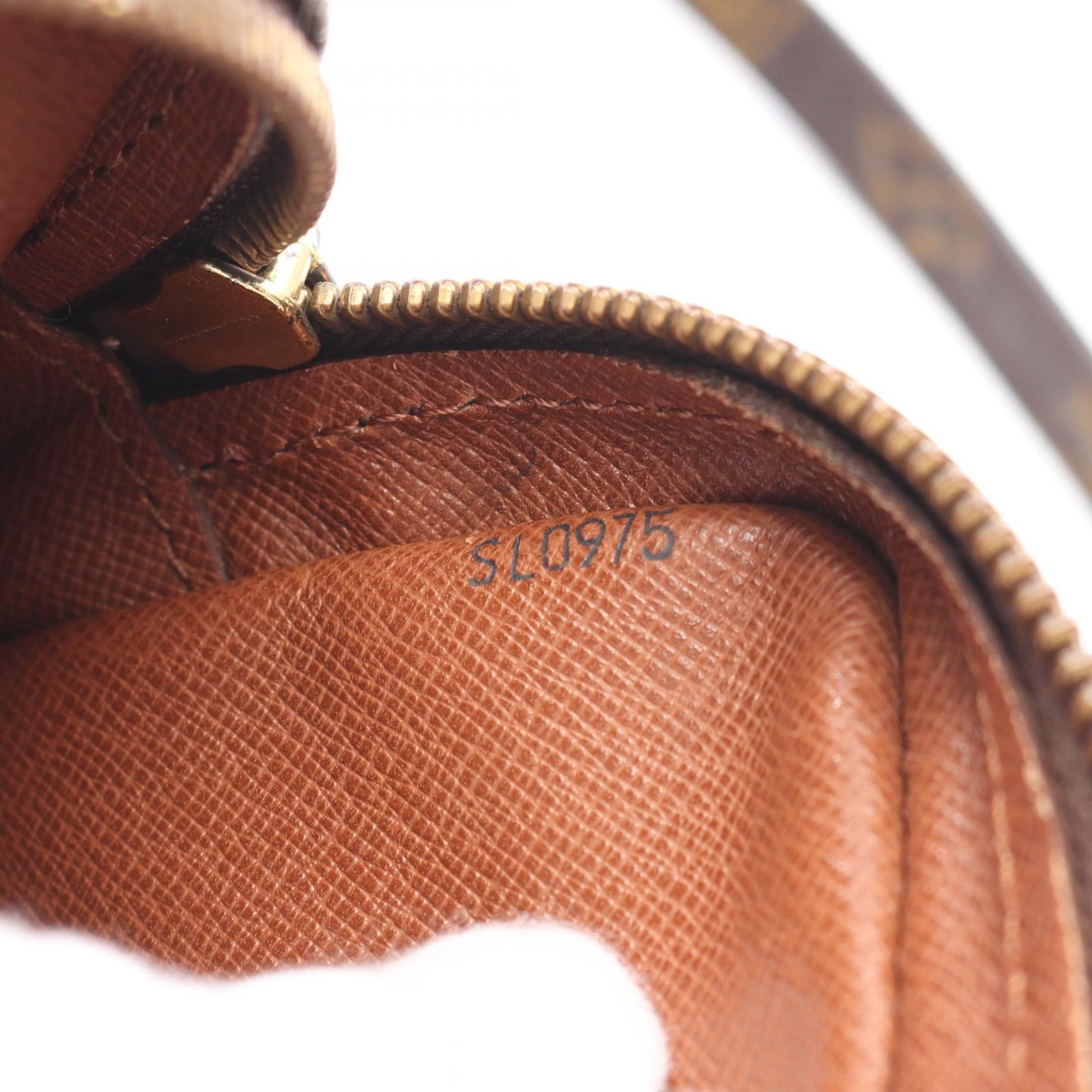 Louis Vuitton Louis Vuitton Marly Monogram Shoulder Bag Leather Brown Size ONE SIZE - 5 Thumbnail