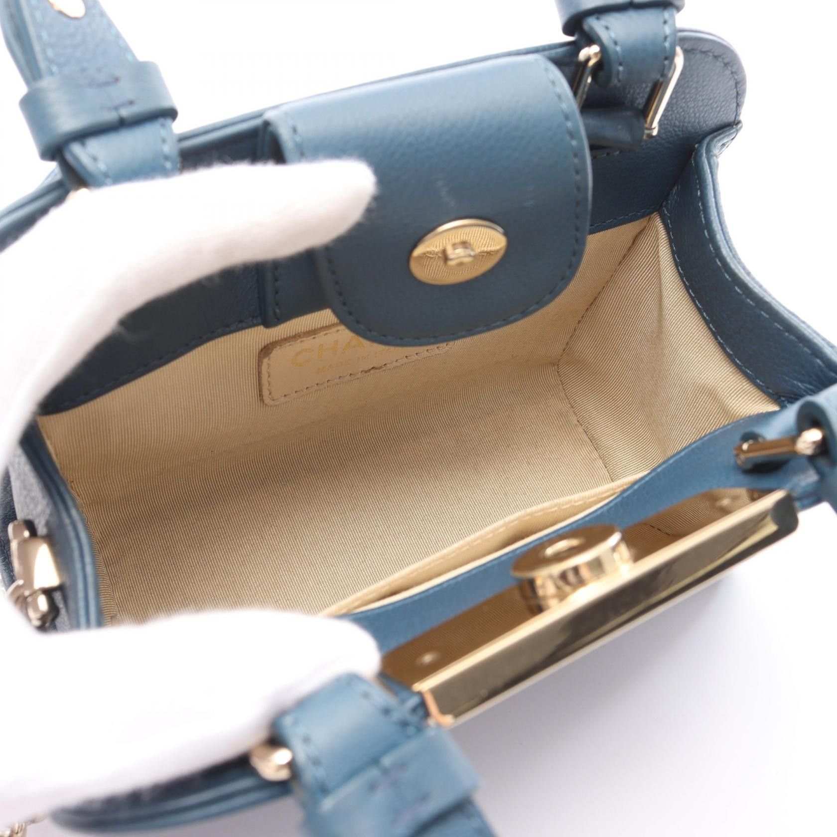Chanel Chanel Matelasse Chain Shoulder Bag Leather Blue Gold Hardware Size ONE SIZE - 3 Thumbnail