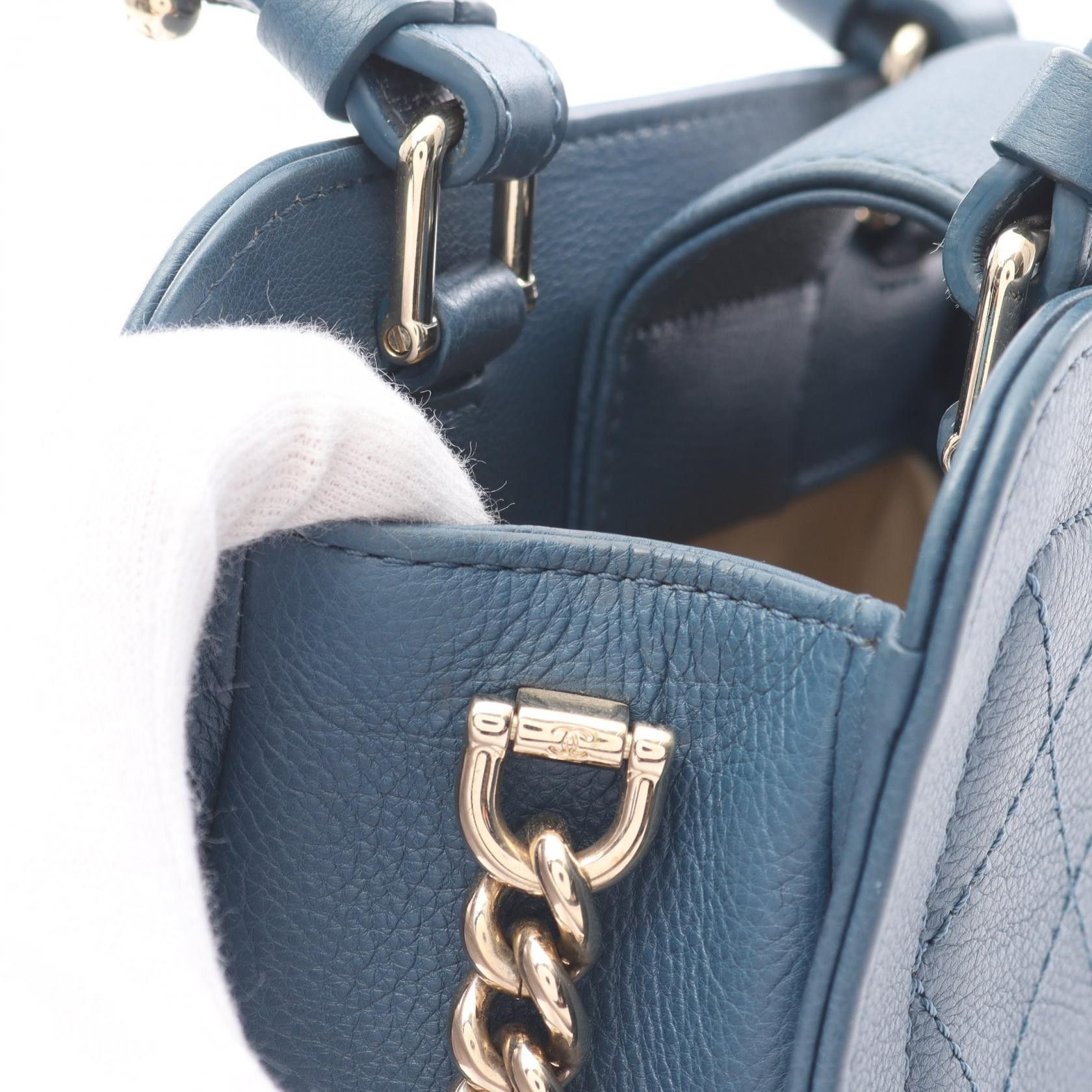 Chanel Chanel Matelasse Chain Shoulder Bag Leather Blue Gold Hardware Size ONE SIZE - 6 Thumbnail