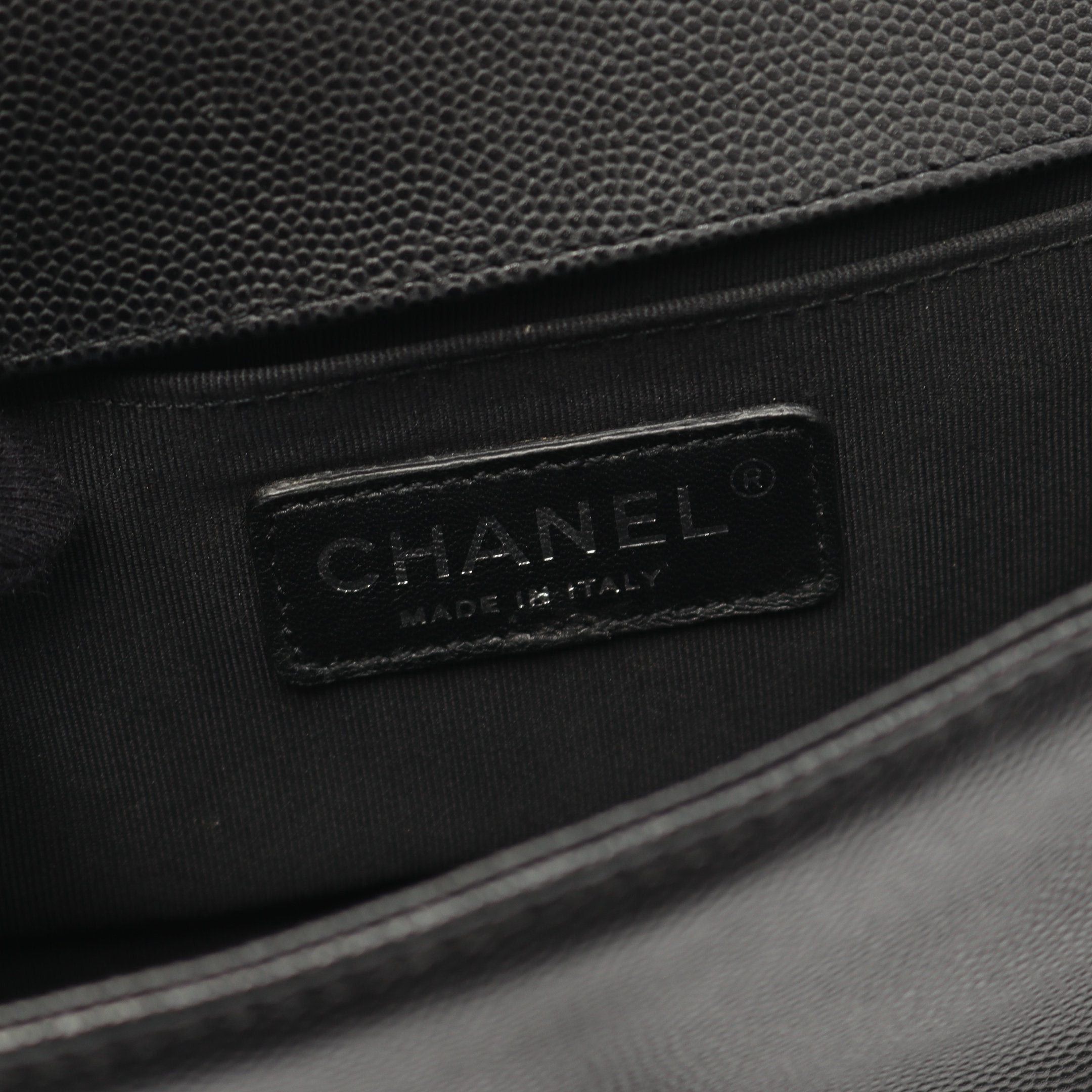 Chanel Chanel Boy Chanel Small Chain Shoulder Bag Caviar Skin Black Antique Silver Hardware Size ONE SIZE - 4 Thumbnail