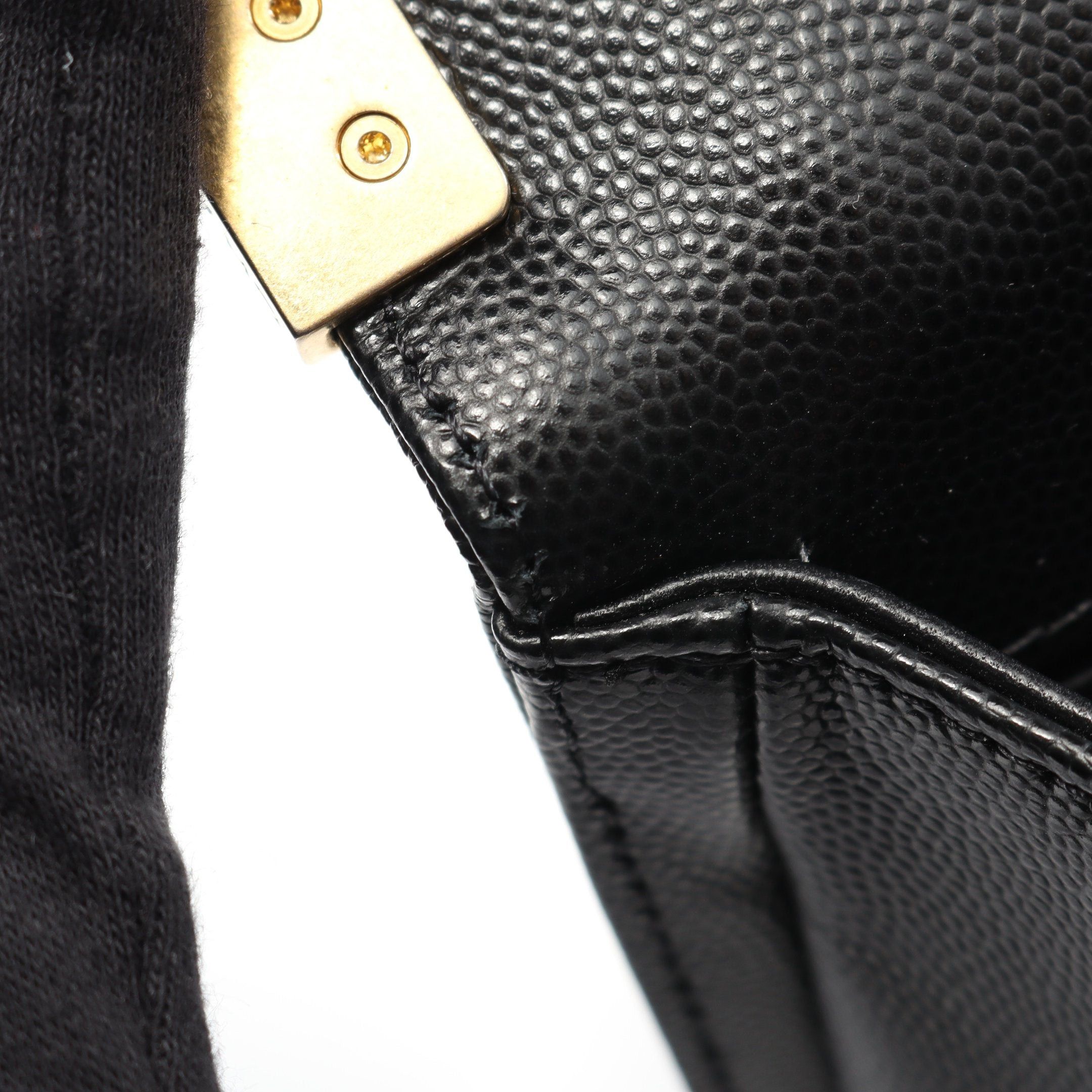 Chanel Chanel Boy Chanel Small Chain Shoulder Bag Caviar Skin Black Gold Hardware Size ONE SIZE - 6 Thumbnail