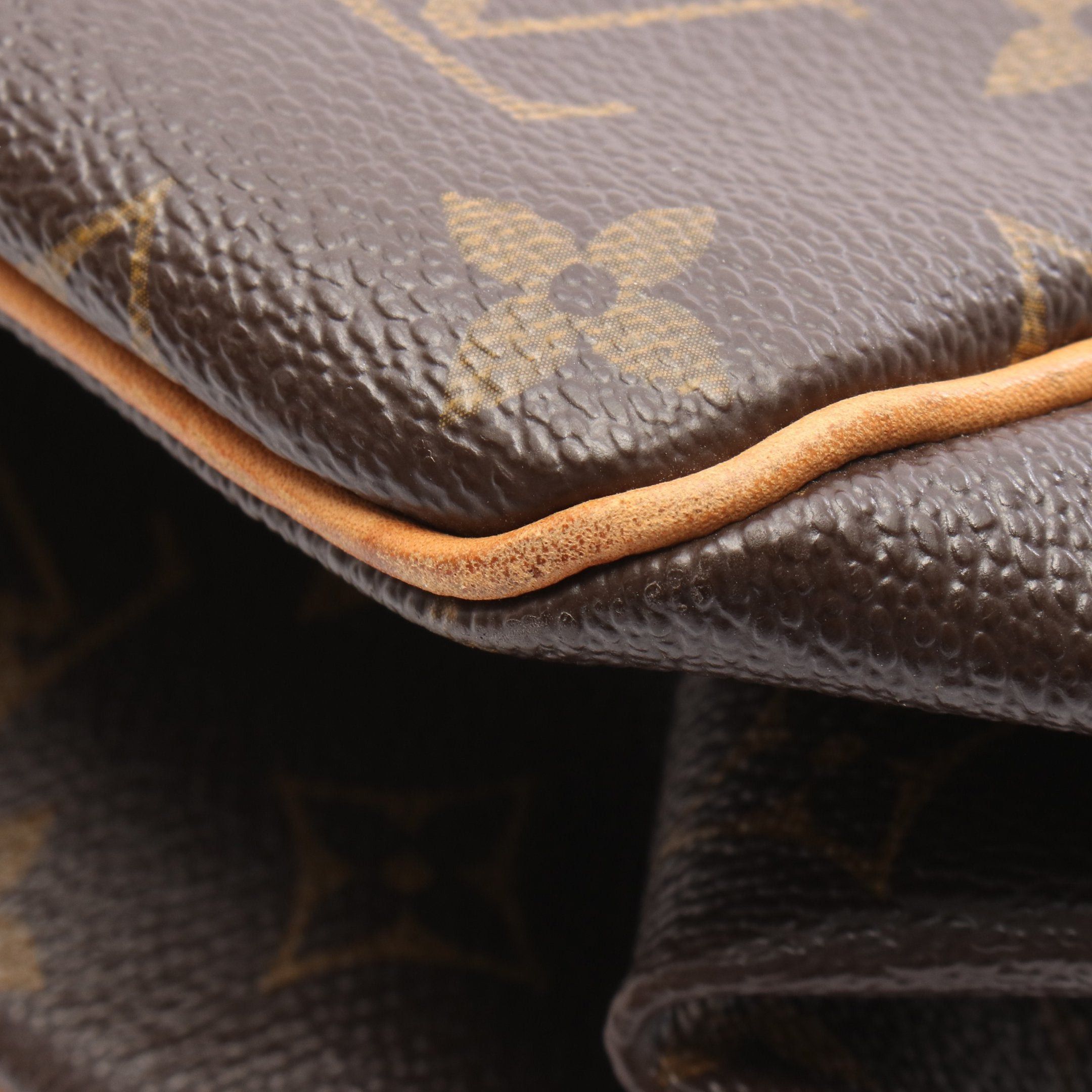 Louis Vuitton Louis Vuitton Batignolles Vertical Monogram Shoulder Bag Tote Leather Brown Size ONE SIZE - 7 Thumbnail