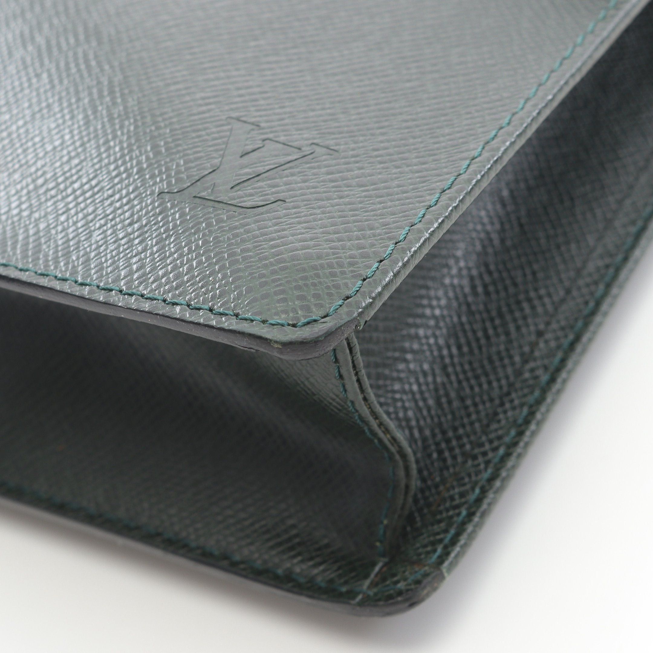 Louis Vuitton Louis Vuitton Porte Document Angara Taiga Briefcase Business Bag Leather Green Size ONE SIZE - 10 Thumbnail