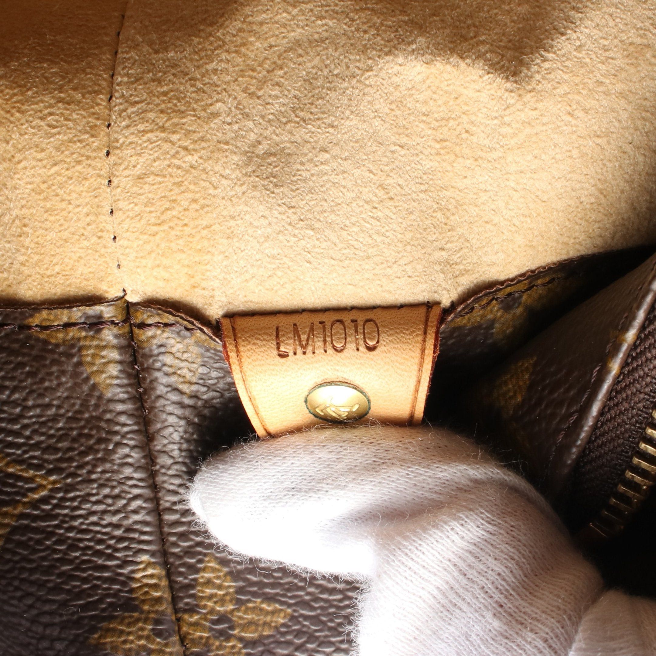 Louis Vuitton Louis Vuitton Luco Monogram Shoulder Bag Tote Leather Brown Size ONE SIZE - 5 Thumbnail