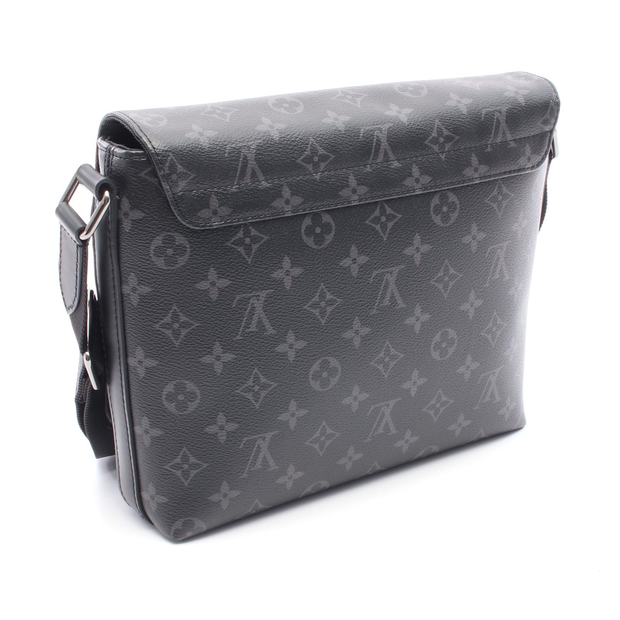 Louis Vuitton Louis Vuitton District Pm Monogram Eclipse Shoulder Bag Leather Black Size ONE SIZE - 2 Thumbnail