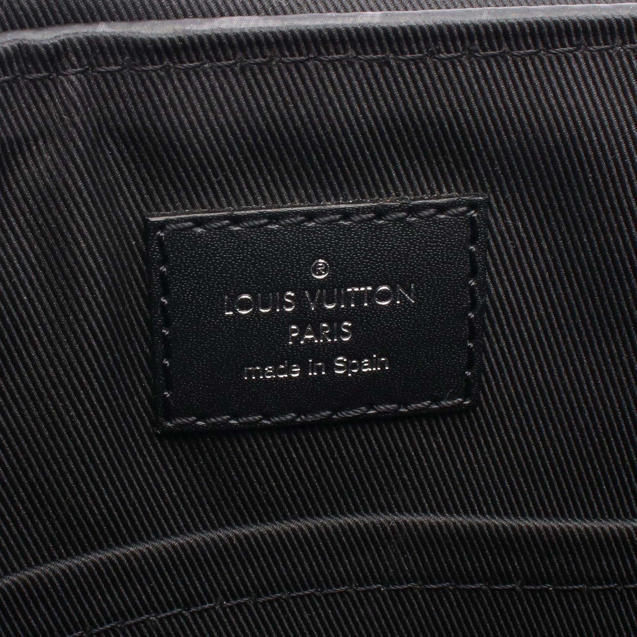 Louis Vuitton Louis Vuitton District Pm Monogram Eclipse Shoulder Bag Leather Black Size ONE SIZE - 4 Thumbnail
