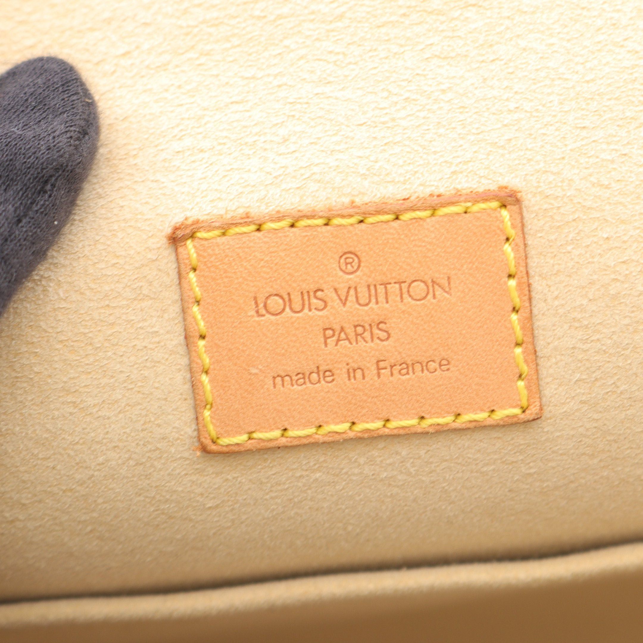 Louis Vuitton Louis Vuitton Hudson Pm Monogram Shoulder Bag Leather Brown Size ONE SIZE - 4 Thumbnail