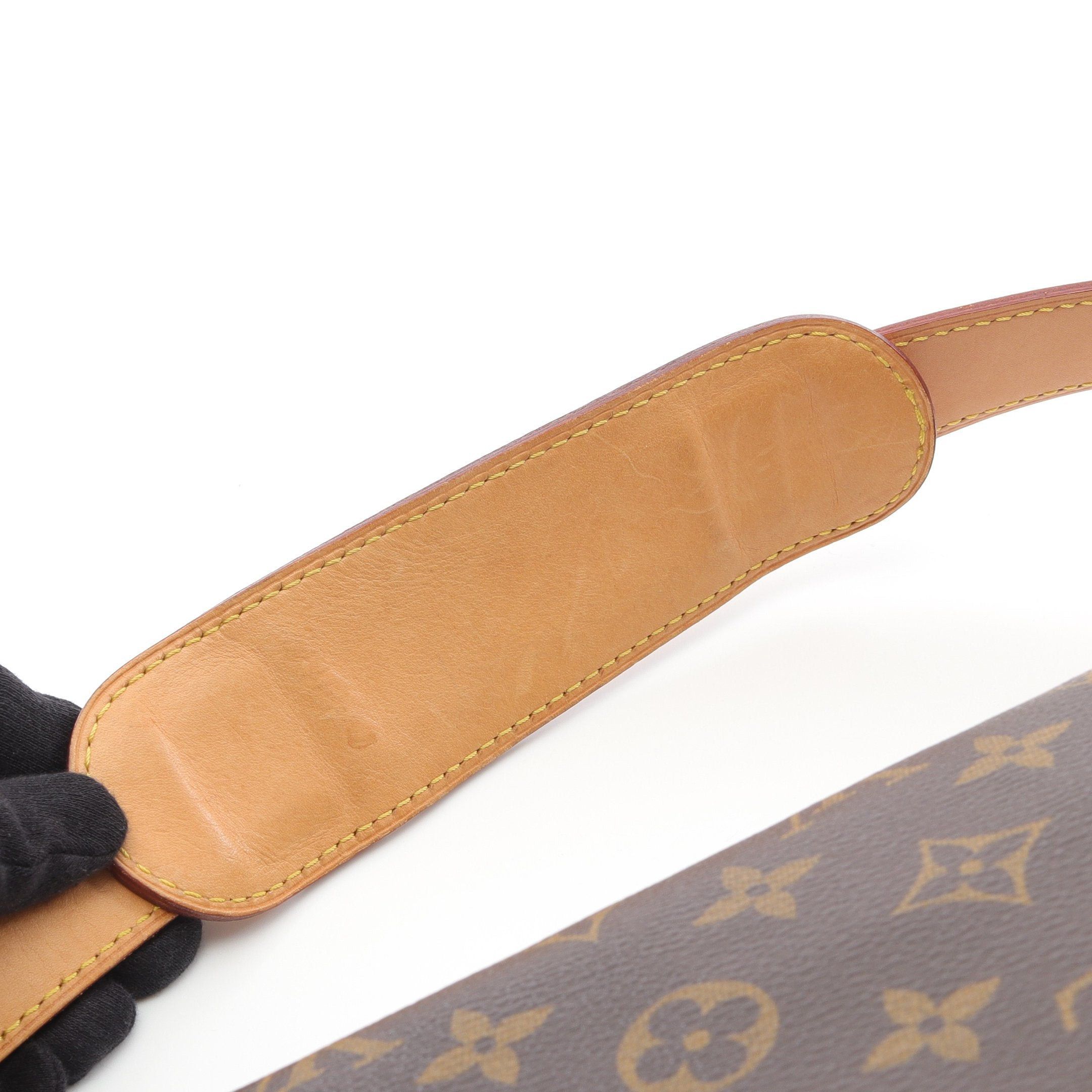 Louis Vuitton Louis Vuitton Hudson Pm Monogram Shoulder Bag Leather Brown Size ONE SIZE - 10 Thumbnail