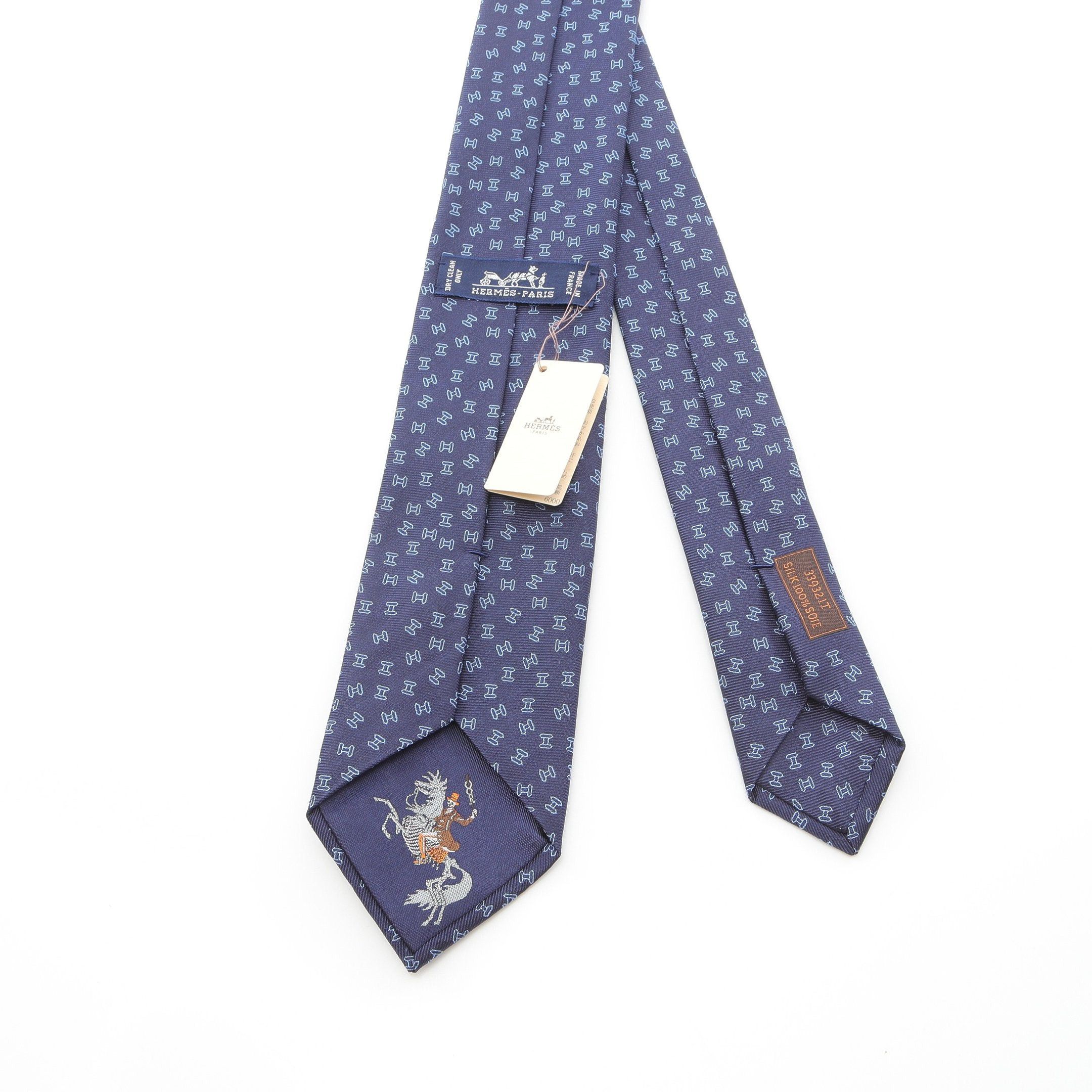 Hermes Hermes H Pattern Tie Silk Navy Size ONE SIZE - 3 Thumbnail