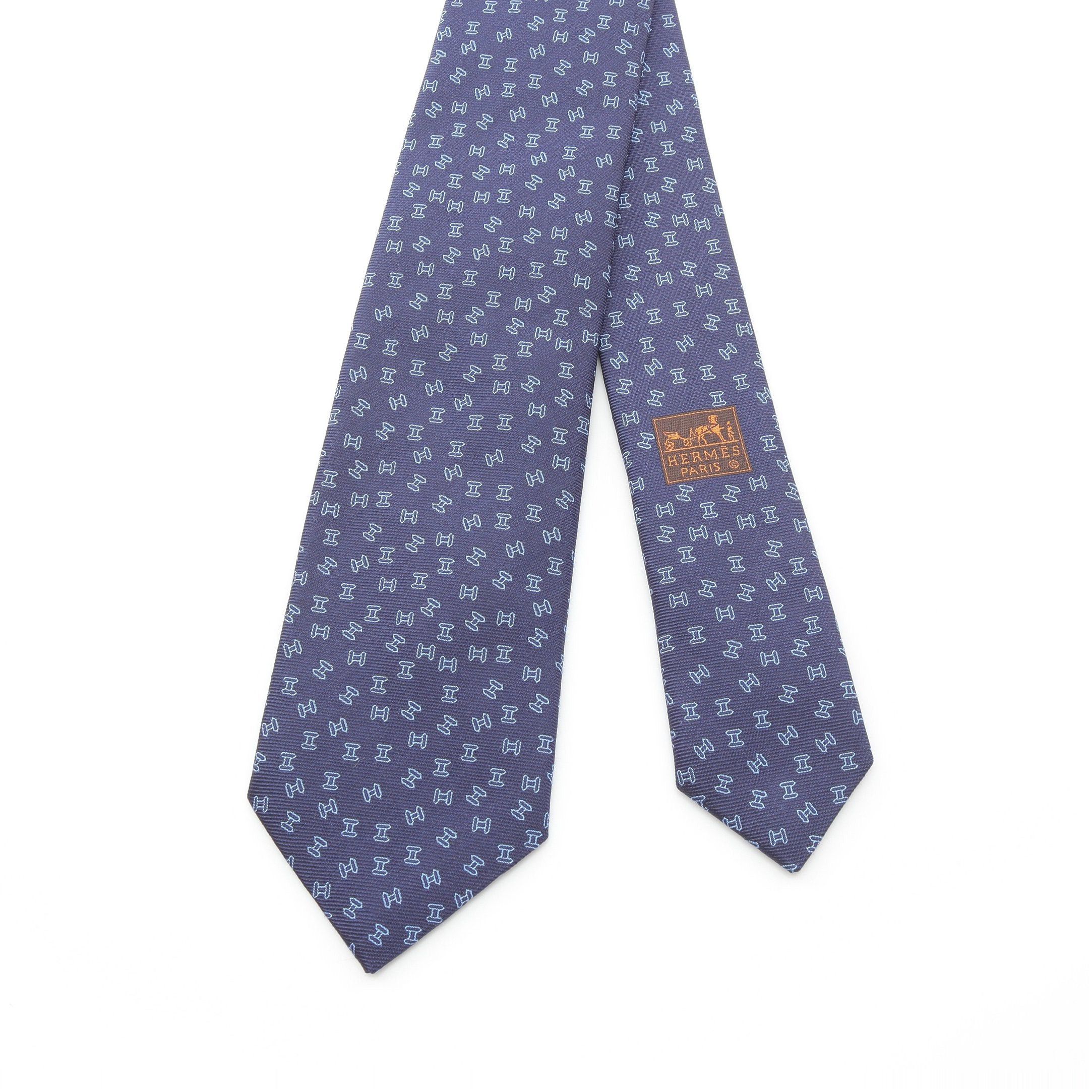 Hermes Hermes H Pattern Tie Silk Navy Size ONE SIZE - 2 Thumbnail