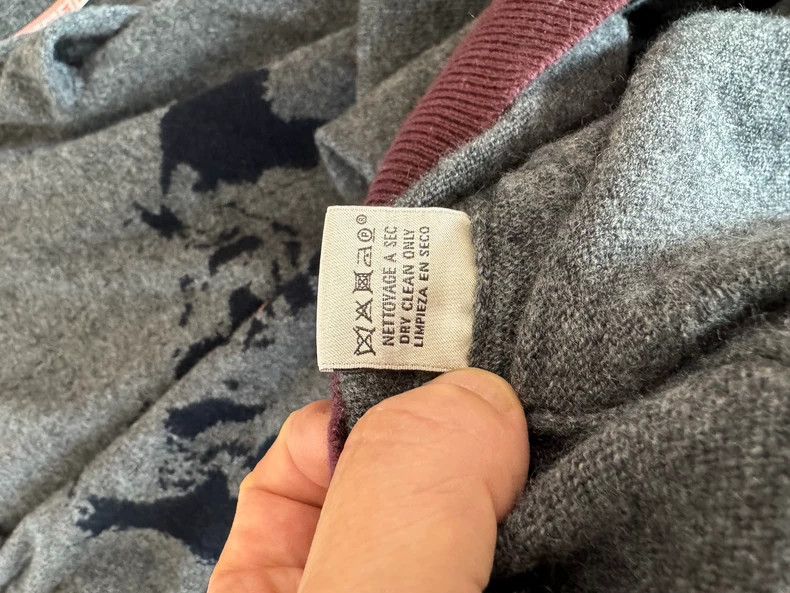 Hermes Hermes Cashmere Sweater with World Map Design Size US L / EU 52-54 / 3 - 8 Thumbnail