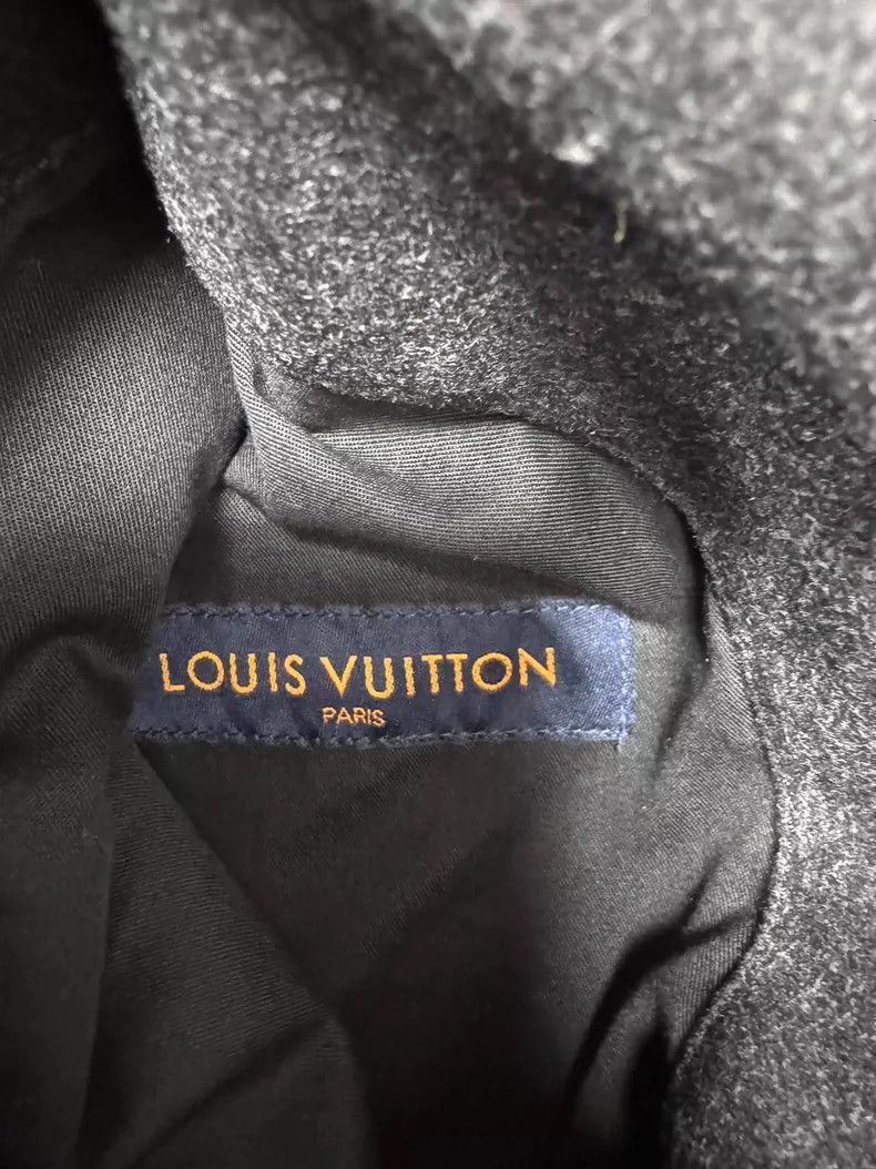 Louis Vuitton Louis Vuitton Reversible Wool Cashmere Jacket Size US M / EU 48-50 / 2 - 5 Thumbnail