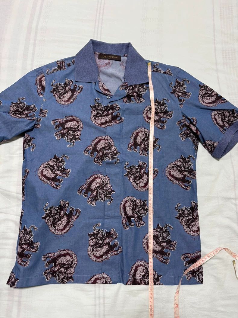 Louis Vuitton Louis Vuitton Short Sleeve Shirt for Men Size US XL / EU 56 / 4 - 5 Thumbnail
