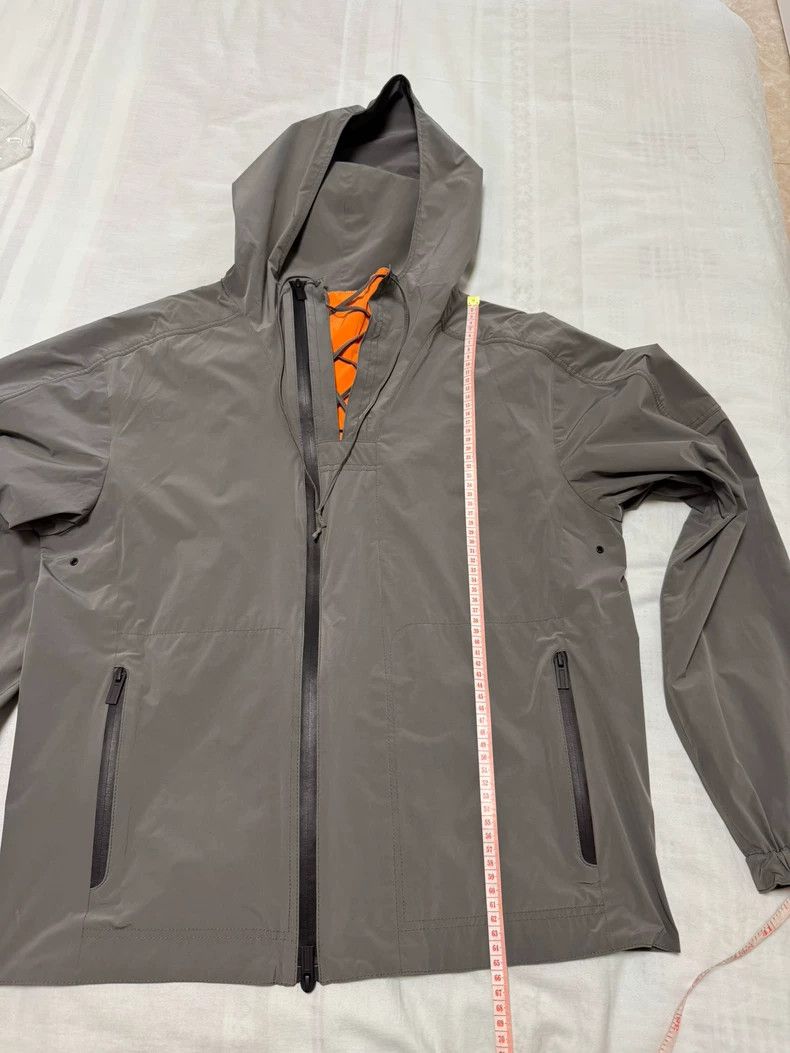 Hermes Hermes Waterproof Windbreaker Jacket from Capsule Collection Size US L / EU 52-54 / 3 - 4 Thumbnail