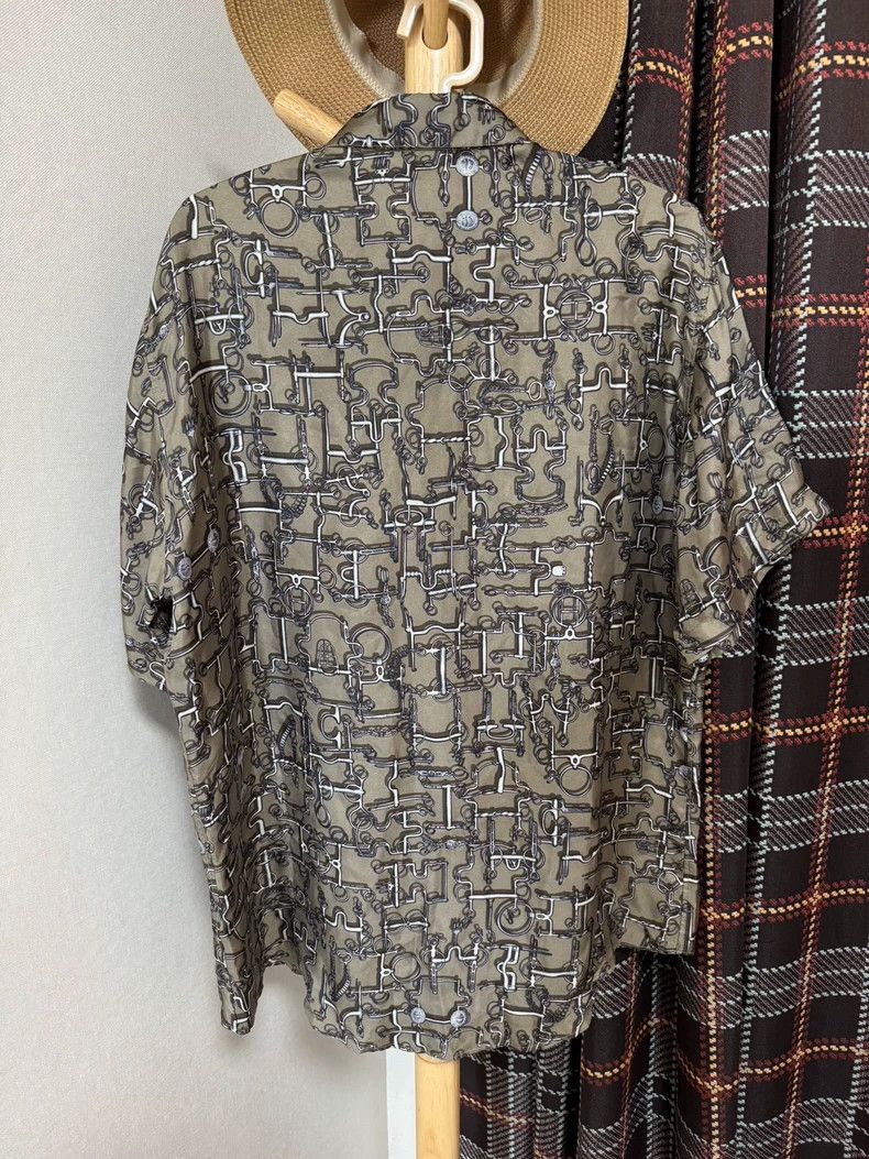 Hermes Hermes Short Sleeve Silk Shirt Size US L / EU 52-54 / 3 - 2 Thumbnail