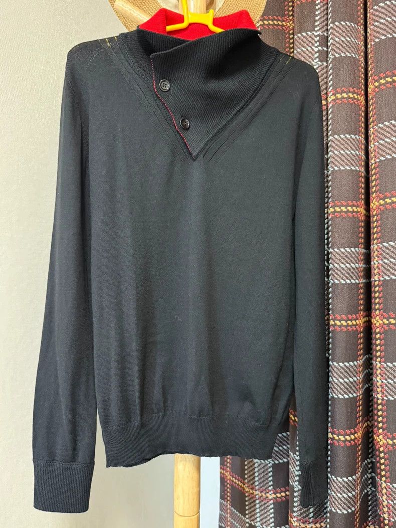 Dior Dior Fashion Sweater with Unique Neck Design Size US M / EU 48-50 / 2 - 5 Thumbnail