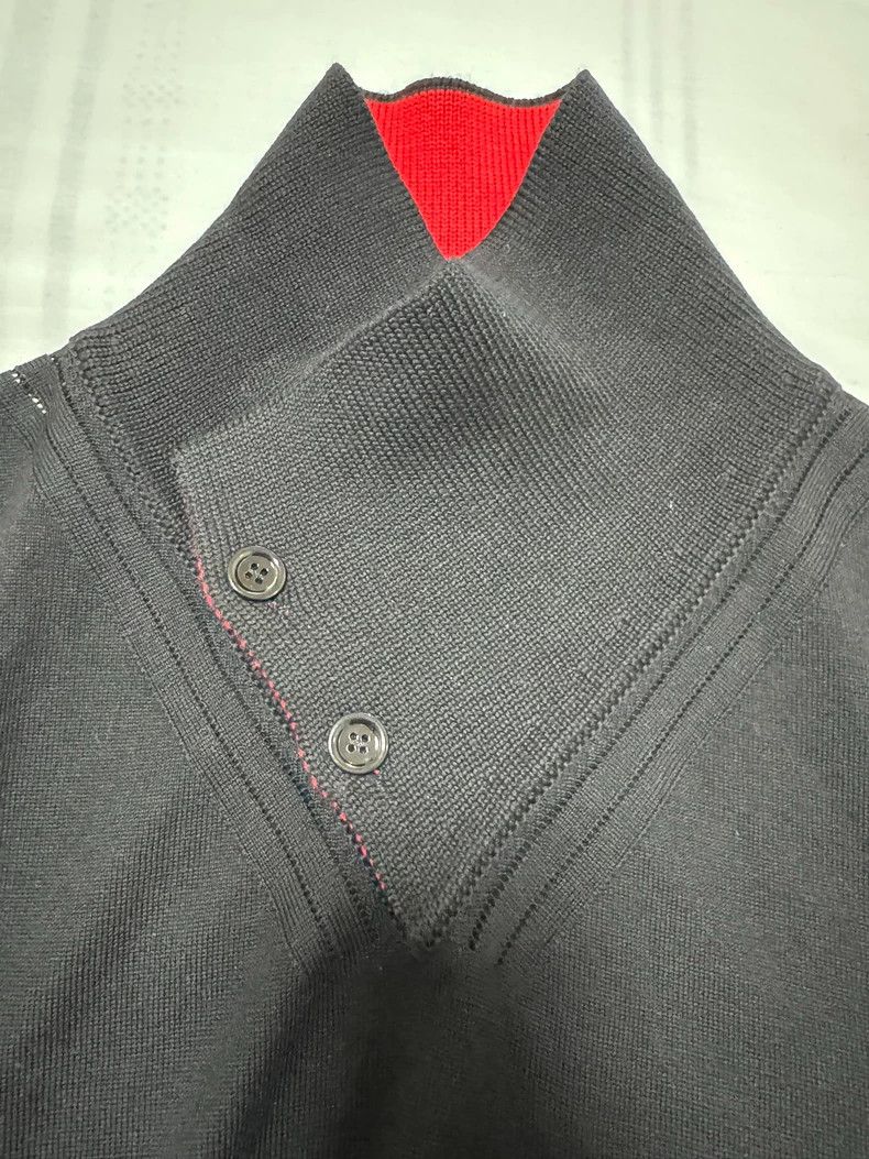 Dior Dior Fashion Sweater with Unique Neck Design Size US M / EU 48-50 / 2 - 9 Thumbnail