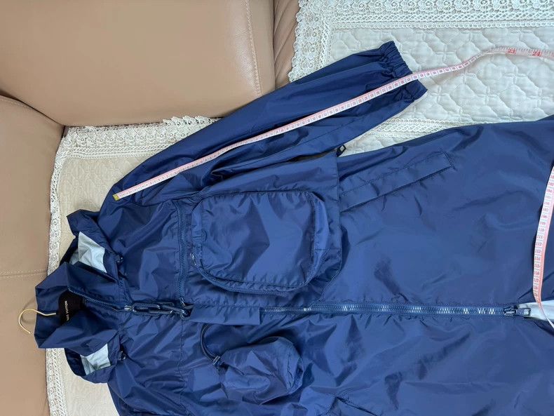 Louis Vuitton Louis Vuitton Windbreaker Jacket for Men Size US L / EU 52-54 / 3 - 6 Thumbnail