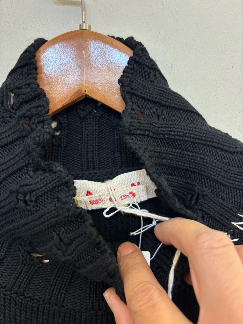 Marni Marni Sleeveless Knit Vest With Distressed Design Size US L / EU 52-54 / 3 - 6 Thumbnail